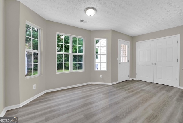 Building Photo - 1372 Hollenbeck Ln