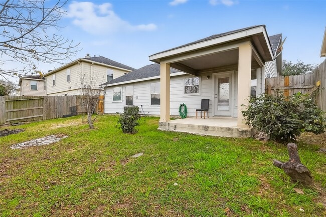 Building Photo - 13410 Blue Swallow Dr