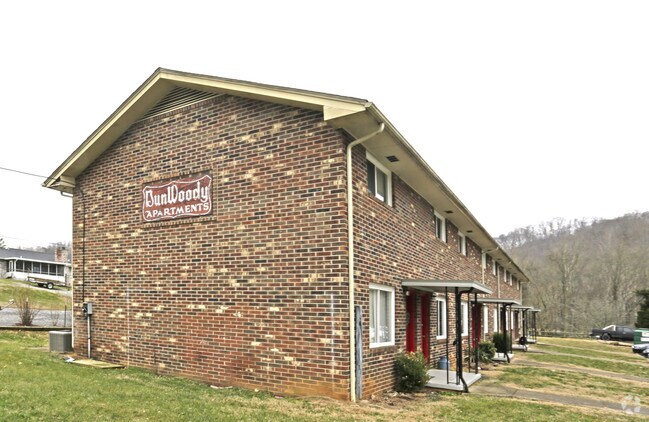 Building Photo - DunWoody Apartments