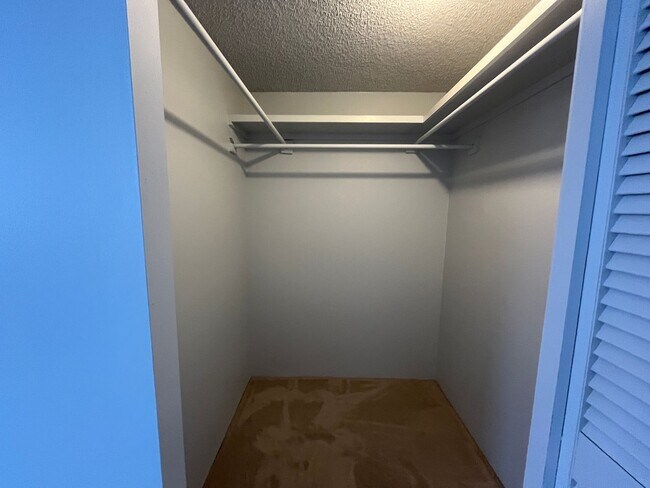 Building Photo - Academy Tower (Ward Ave/Honolulu) - 2 bedr...