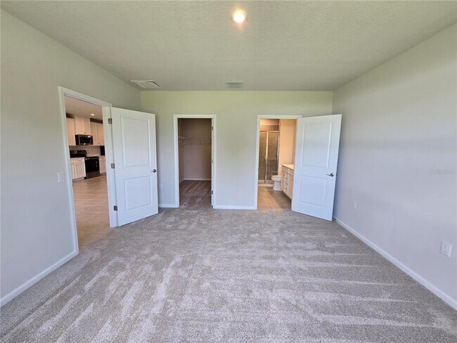 Building Photo - 456 Voltaire Dr