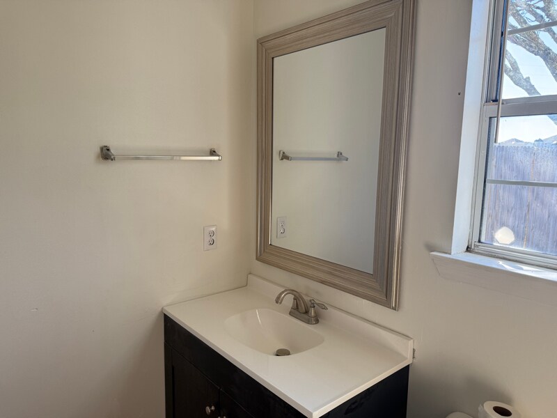 Building Photo - 79 Kenny Dr