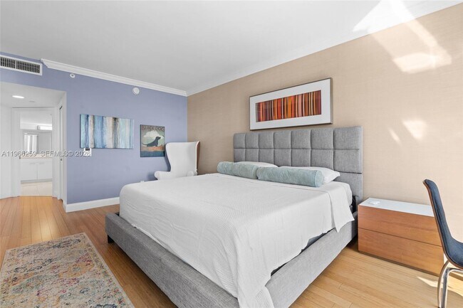 Building Photo - 21055 Yacht Club Dr