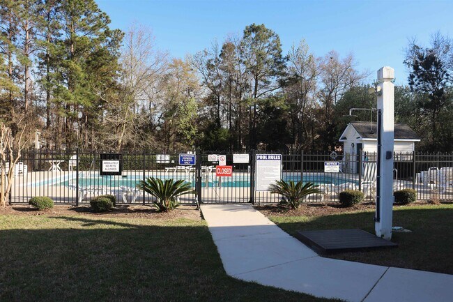 Building Photo - 4384 Daphne Ln