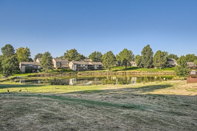 Building Photo - 4452 W Pondview Dr