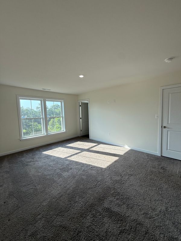 Building Photo - 28 Marineris Cir
