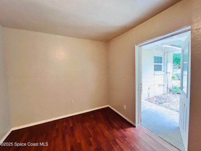 Building Photo - 422 Rock Pit Rd