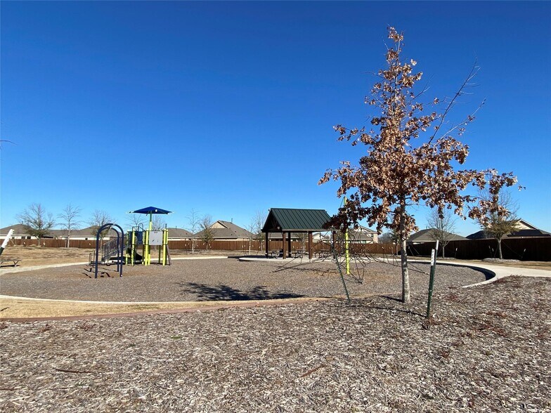 Building Photo - 755 Mulberry Dr