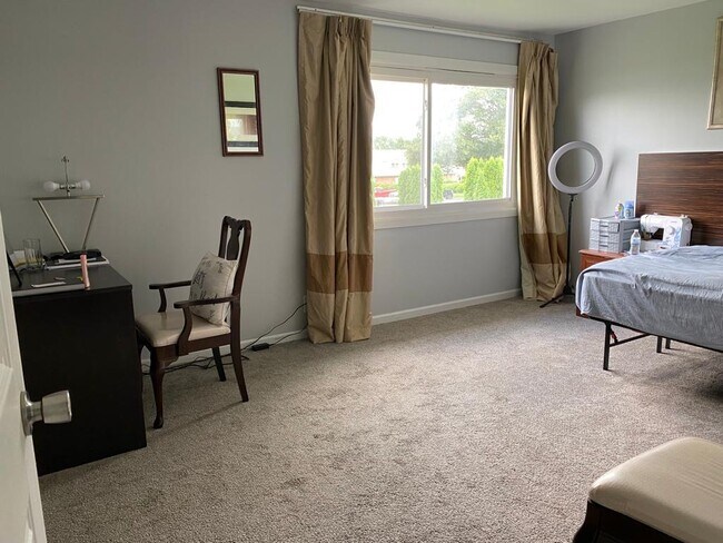 Building Photo - 105 Buckeye Cir