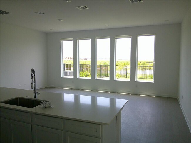 Building Photo - 12715 Dog Canyon Trl
