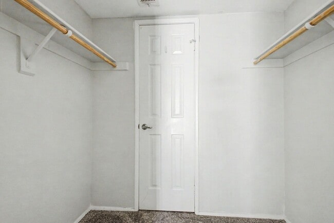 Building Photo - Condo in Cliffs Art North Mountain Community