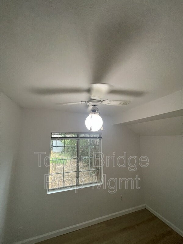 Building Photo - 1313 Lochbrae Rd