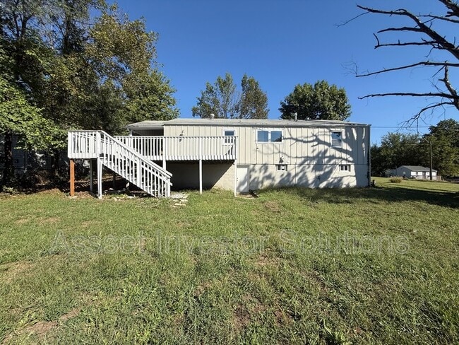 Building Photo - 2017 E 83rd Terrace