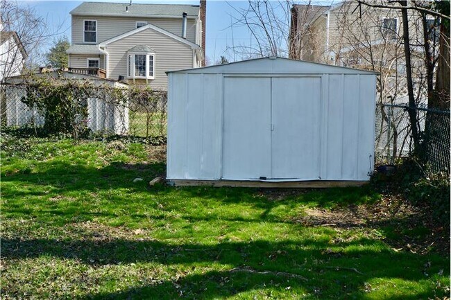 Building Photo - 13 Massachusetts Ave