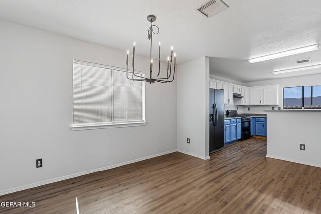 Building Photo - 6933 Jericho Tree Dr