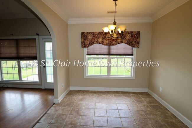 Building Photo - GREAT RENTAL IN FOX HOLLOW SUBDIVISION!