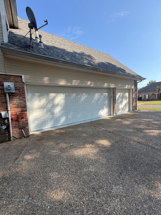 Building Photo - Rental Property