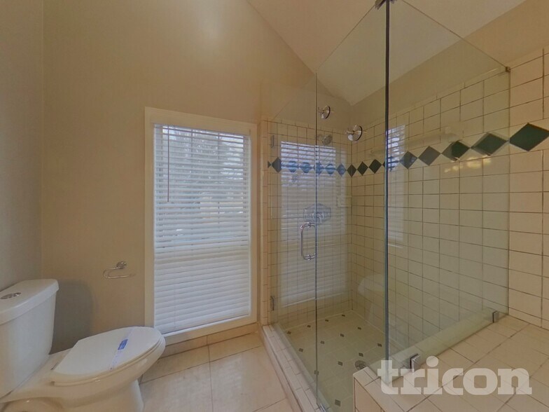 Building Photo - 222 Sawgrass Way