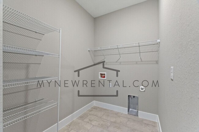 Building Photo - Deposit-Free! Modern, energy efficient hom...