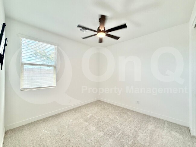 Building Photo - 11308 E Upton Ave