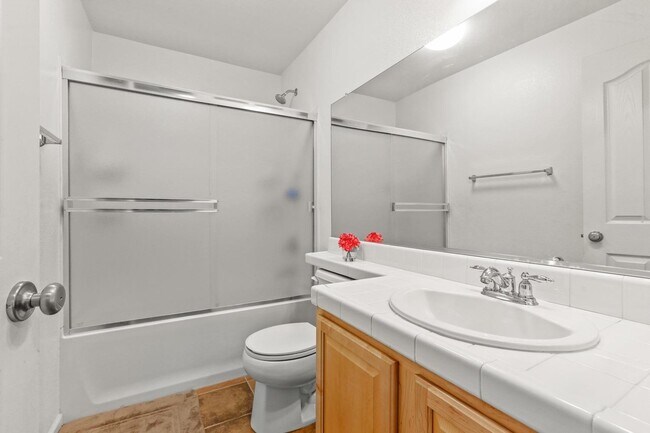 Building Photo - 507 Dante Cir