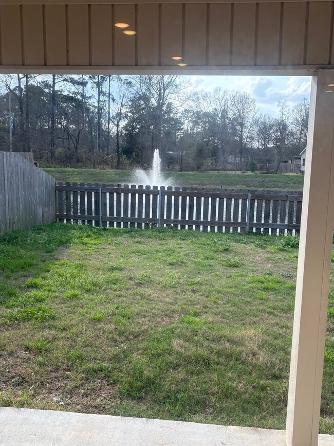 Building Photo - 44019 Covington Ridge Dr