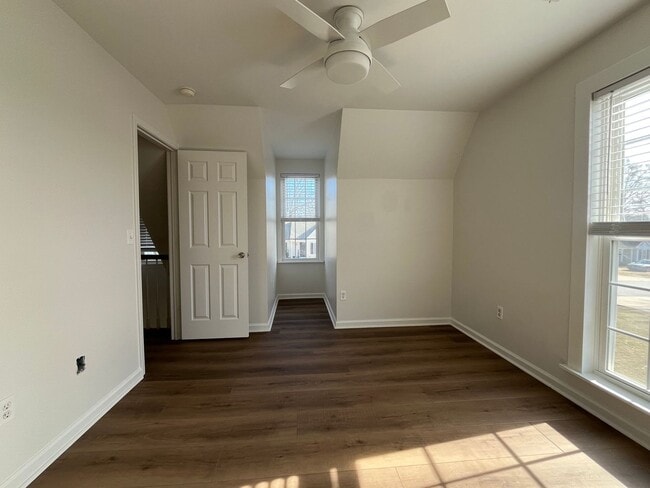 Building Photo - Beautifully renovated home!