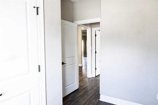 Building Photo - 2475 Tippecanoe Ridge