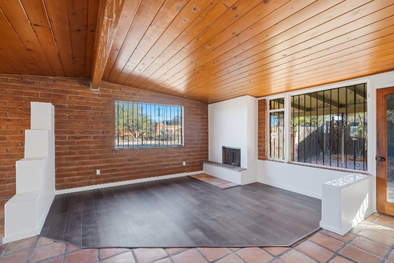 Building Photo - 6814 E Koralee St