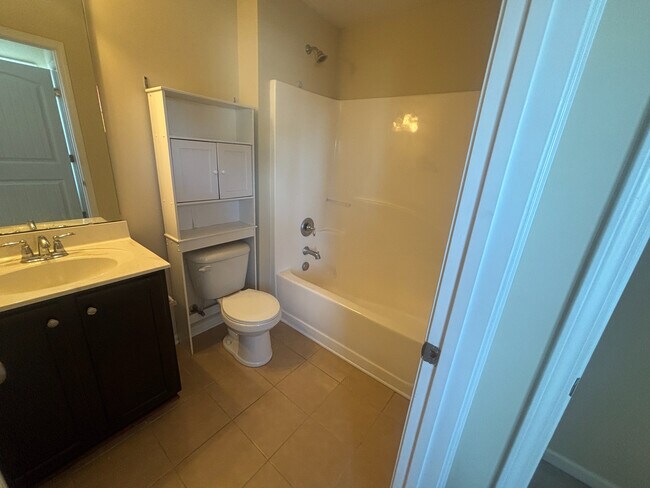 Building Photo - Room in House on Brintons Cottage St