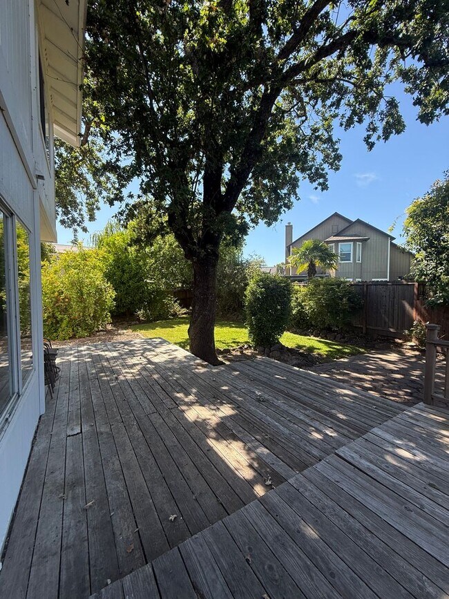 Building Photo - Beautiful 3-Bedroom, 2.5-Bath Home in Wind...