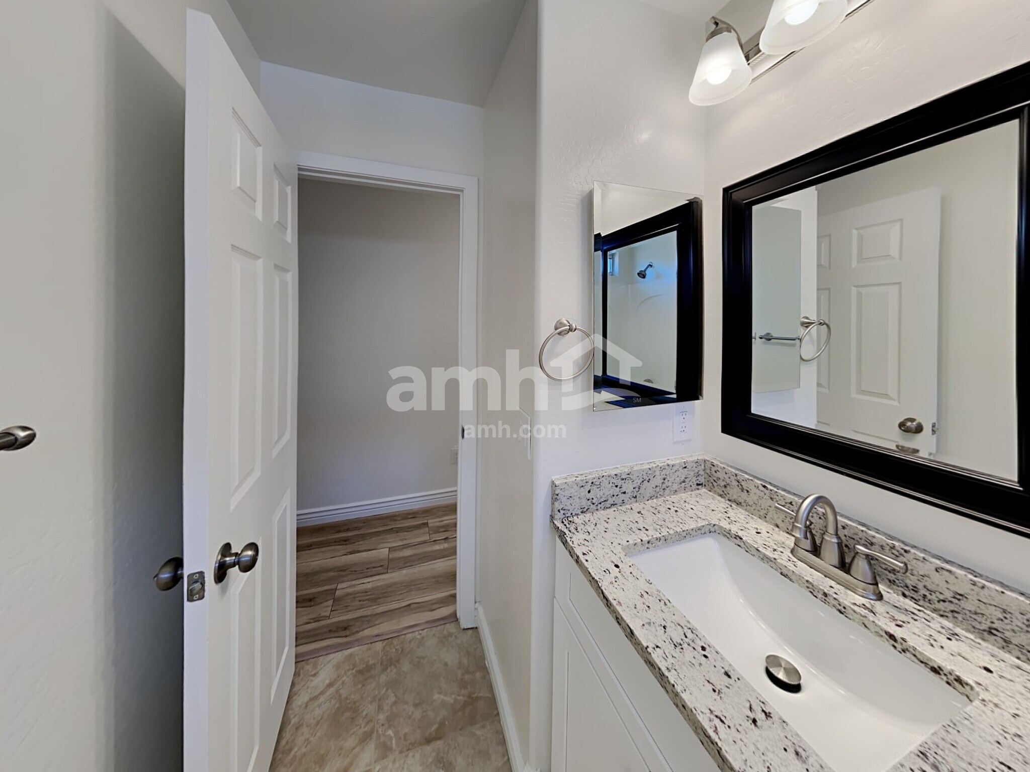 Building Photo - 31491 N Cactus Dr