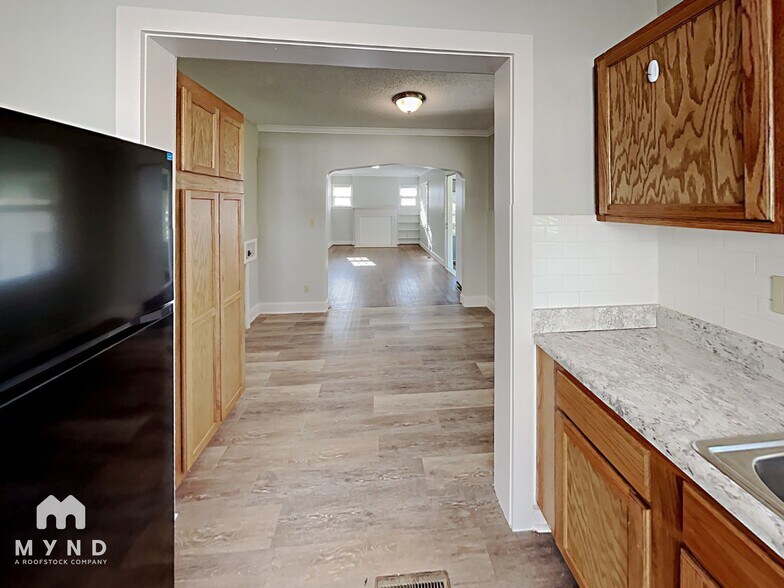 Building Photo - 949 47th St Ensley