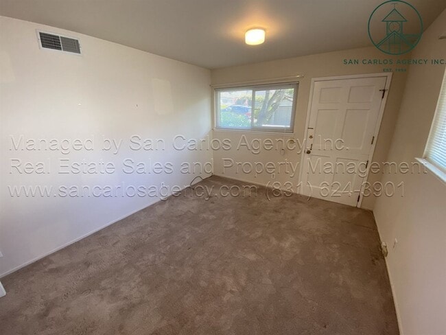 Building Photo - "Lazy Day-Z" Two Bedroom Perfectly Located Carmel-by-the-Sea Home Close to Town & Beach