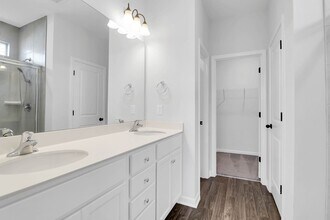 Building Photo - Pristine and Calm Home in Moncks Corner