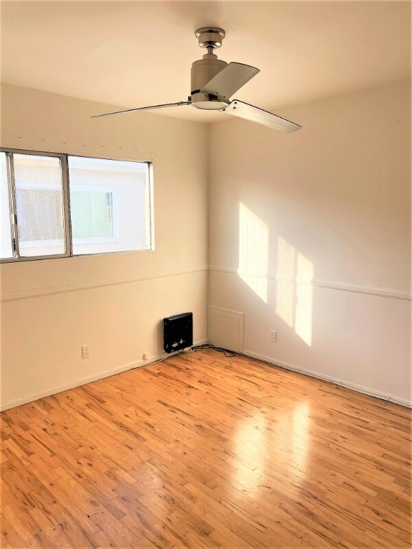 Building Photo - 1433 9th St