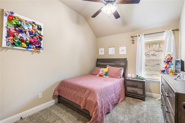 Building Photo - 617 Zachary Dr