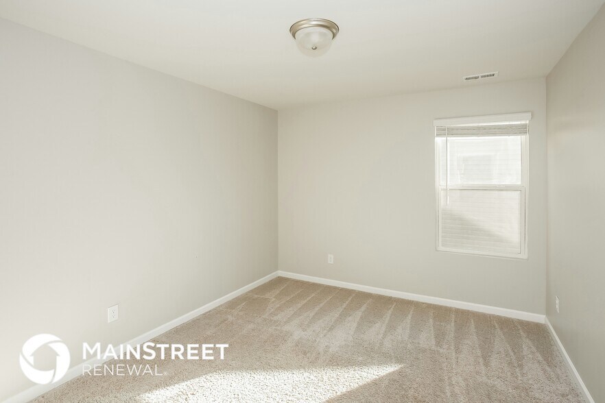 Building Photo - 12334 Old Dulin Farms Way