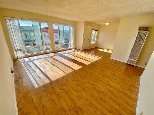 Primary Photo - 156 9th Ave