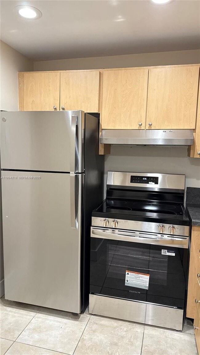 Building Photo - 2935 NE 163rd St