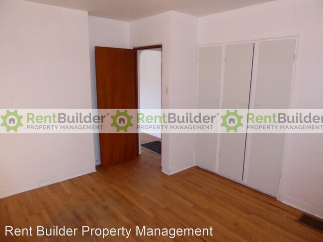 Building Photo - 3 br, 1 bath House - 2917 Santa Clara Ave. SE