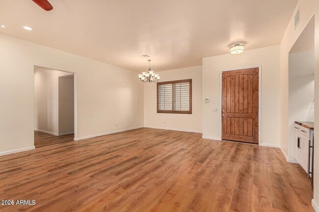 Building Photo - 1415 W Lavitt Ln