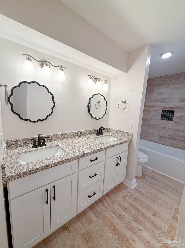 Building Photo - 161 Mirabelle Cir