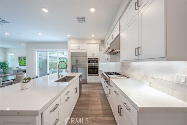 Building Photo - 217 Chorus