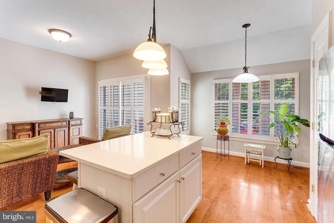 Building Photo - 14220 Madrigal Dr