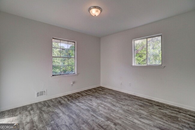 Building Photo - 8774 Channing Dr