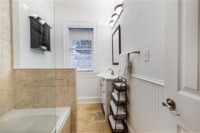 Building Photo - 71 17th St NE