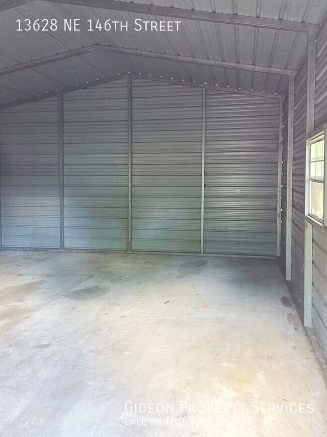 Building Photo - 13628 NE 146th St