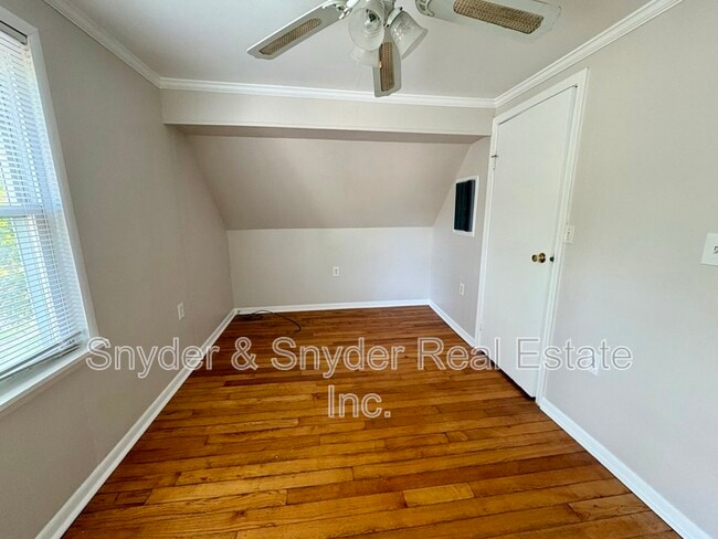 Building Photo - 605 Sackett Ave