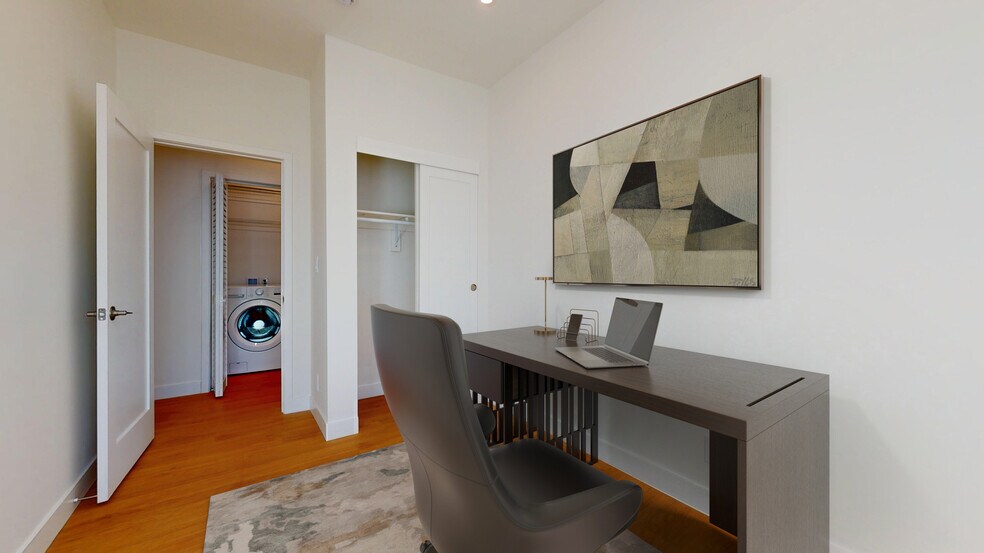 Building Photo - 5133 W 21st St